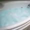 Lux 5 Bed sleeps 11, 10 mins from Wembley Stadium, Jacuzzi and Steam Shower - Harrow on the Hill