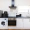 Stylish 2 bedroom apartment next to Train Station - 迪斯伯里