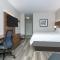 Holiday Inn Express Hotel & Suites Clute-Lake Jackson by IHG