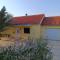 HOLIDAY HOUSE Ose