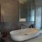 Poolside Villa - 达卡