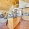 Lakefront Divide Cabin with Game Room! - وودلاند بارك