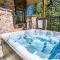 Lush Mountain Accommodations