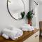The Modern Elm Escape a cozy 2bd in the Heights - Peoria Heights