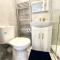 Bright Modern, Private Apartment,15 Mins To Central London - 亨顿