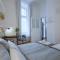Courtyard Apartment (LIALI)