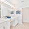 Lakefront Modern 10BR Home - Pool Hot Tub BBQ - 基西米