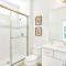 Lakefront Modern 10BR Home - Pool Hot Tub BBQ - 基西米