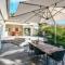 Seaviews on Second- 100 metres from Onetangi Beach! - Onetangi