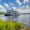 Walk to Chautauqua Lake Mayville Getaway!