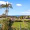 Banksia Beach House