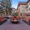 Ski In, Ski Out Studio Condo In The Heart Of Lionshead Village With Hot Tub And Pool Access