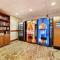 Ski In, Ski Out Studio Condo In The Heart Of Lionshead Village With Hot Tub And Pool Access