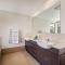 Vintners - spacious, 2 bdrm wings, nature setting - Quindalup