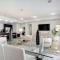 Modern 3BR PH with Rooftop Plunge Pool in Miami - Майами Modern 3BR PH with Rooftop Plunge Pool in Miami - Майами