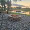 Lakefront w Fire Pit, Lake Fun, and Horse Feeding - Emory