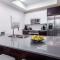 Stylish 2BR Miami Condo with Private Balcony - ميامي Stylish 2BR Miami Condo with Private Balcony - ميامي