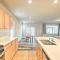New Family Home with Patio & Yard! - 斯托克顿 New Family Home with Patio & Yard! - 斯托克顿