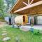 Game Room, Hot Tub and Mtn View Bonney Lake Retreat