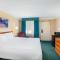 Super 8 by Wyndham Eagle Pass