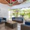 Nui Supreme Beach Living Muro Alto por Brevelar
