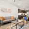 CozySuites with pool in Westgate near stadium 6 - غليندال