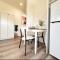 Coastlight - Modern Beachside Studio in Woonona