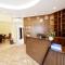 Grik Hotel - Entebbe