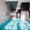 Gorgeous City Views 71st Floor 3BR Apartment with Pool and Gym - Melbourne