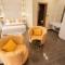Grik Hotel - Entebbe