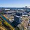 Breakfast & Dinner Included - Top-Floor Apartment Maroochydore CBD