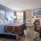 Super 8 by Wyndham Sherwood Park/Edmonton Area