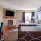 Super 8 by Wyndham Sherwood Park/Edmonton Area