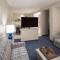 Hotel Renovo Des Moines Urbandale,Tapestry Collection Hilton