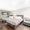 Quality Inn & Suites Port Lavaca near Lighthouse Beach - Port Lavaca
