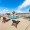 Quality Inn & Suites Port Lavaca near Lighthouse Beach - Port Lavaca