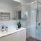 Stunning Flat Burnside Location