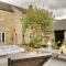 Luxury Cotswolds Cottage with Hot Tub - Winchcombe