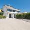 Three-Bedroom Holiday Home In Banjole