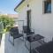 Three-Bedroom Holiday Home In Banjole