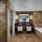 Macon Marriott City Center