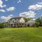 Luxury 15 acre Estate in Historic Purcellville, Virginia