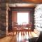 Log Hotel The Maple Lodge