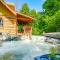 Gatlinburg Smoky Mountain Cabin about 1 Mi to Park!