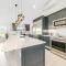 New Riverfront Luxury with acreage and great views - Тилламук
