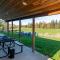 New Riverfront Luxury with acreage and great views - Тилламук