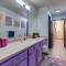 Vibrant Riverfront 2BD with a Pool - ناشفيل