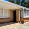 Stunning Flat Burnside Location