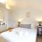 Large 2-Bed Apartment in Cardiff