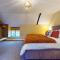 4 Bed Apartment- With Cosy Pub - Food/Drink 10%off